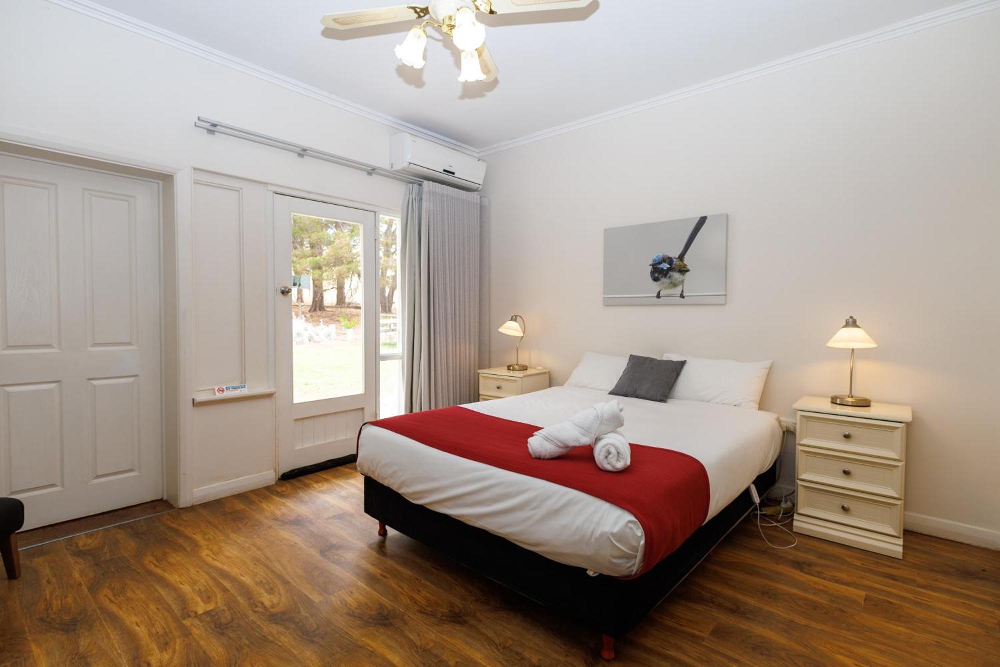 Big4 Cape Jervis Accommodation & Caravan Park Экстерьер фото