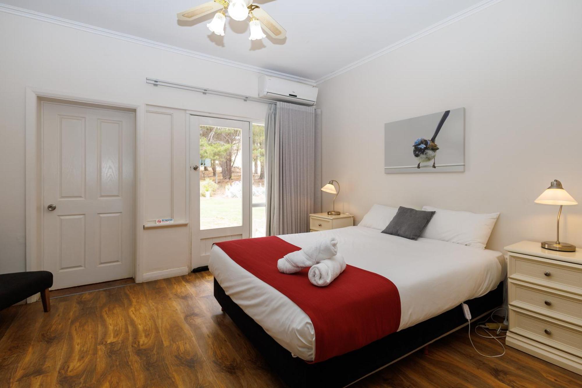 Big4 Cape Jervis Accommodation & Caravan Park Экстерьер фото